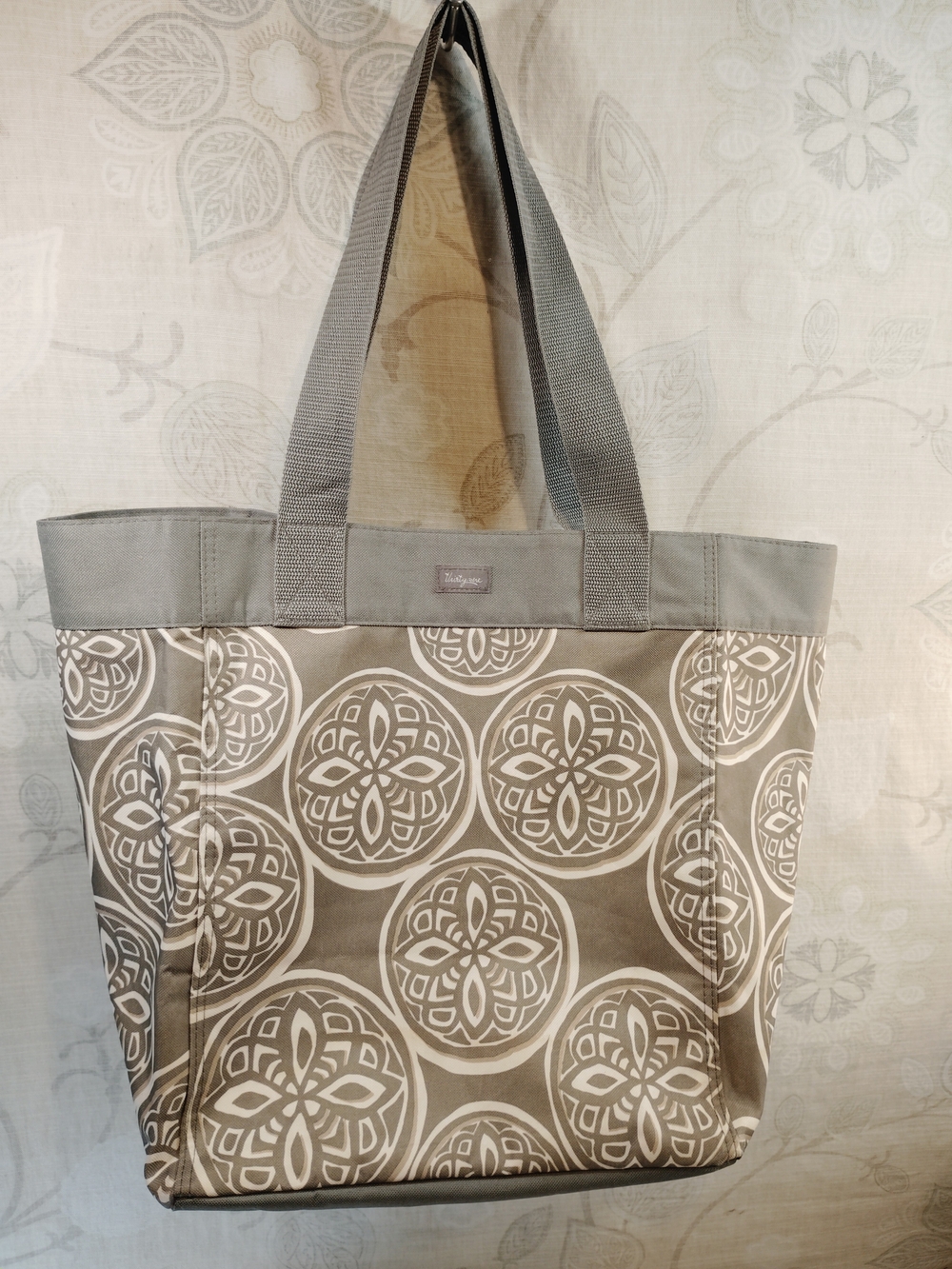 thirty-one Gray Patterned Shoulder Tote with White Circular Motif